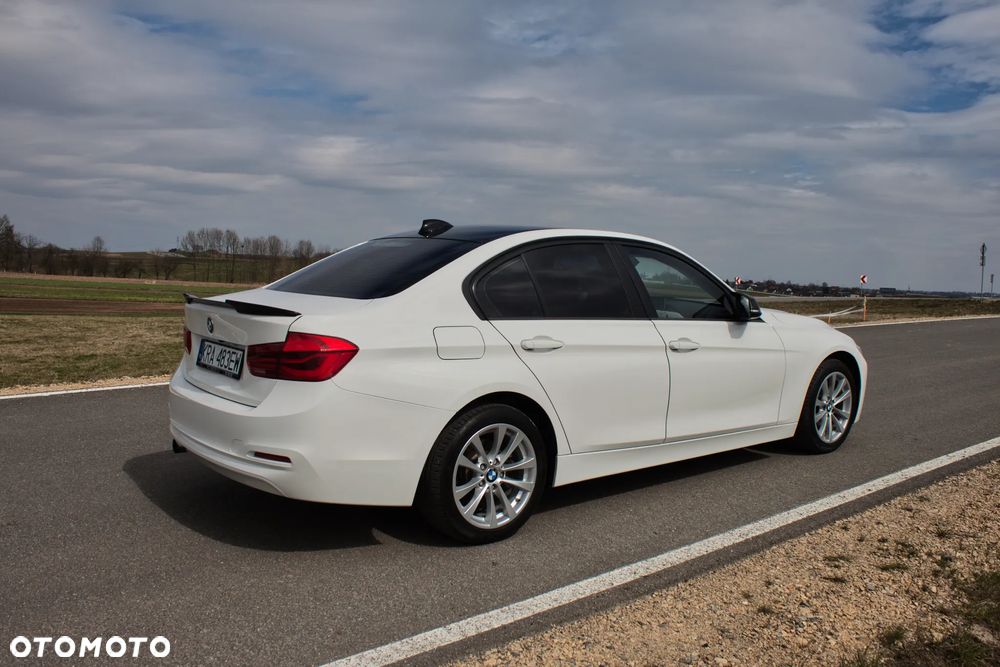 BMW Seria 3 320i xDrive Edition Luxury Line Purity - 6