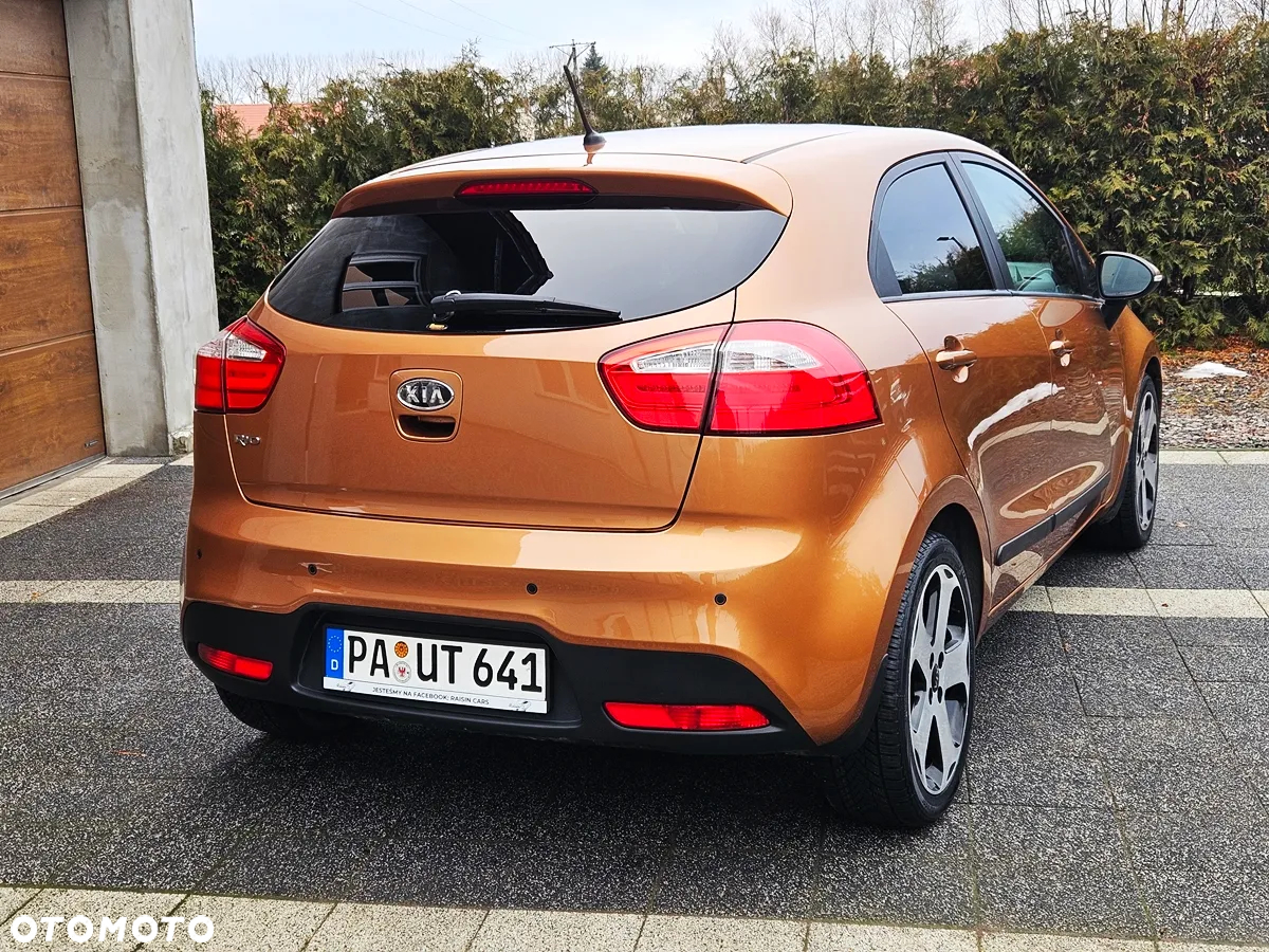 Kia Rio - 21