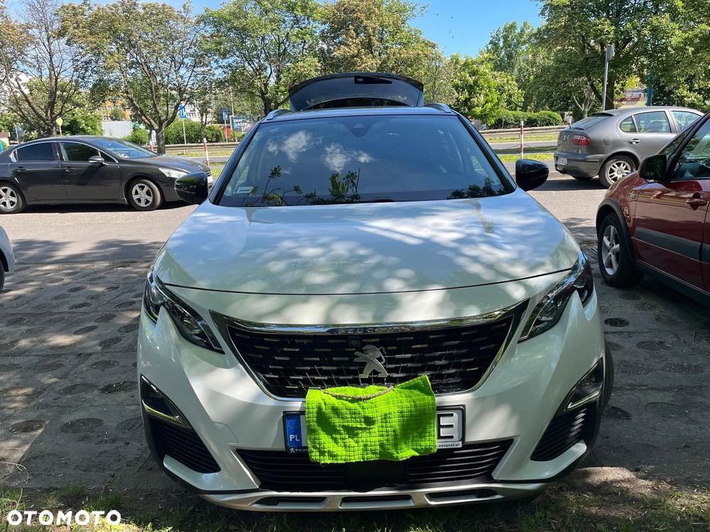 Peugeot 3008 1.2 PureTech GPF Allure S&S EAT8 - 1