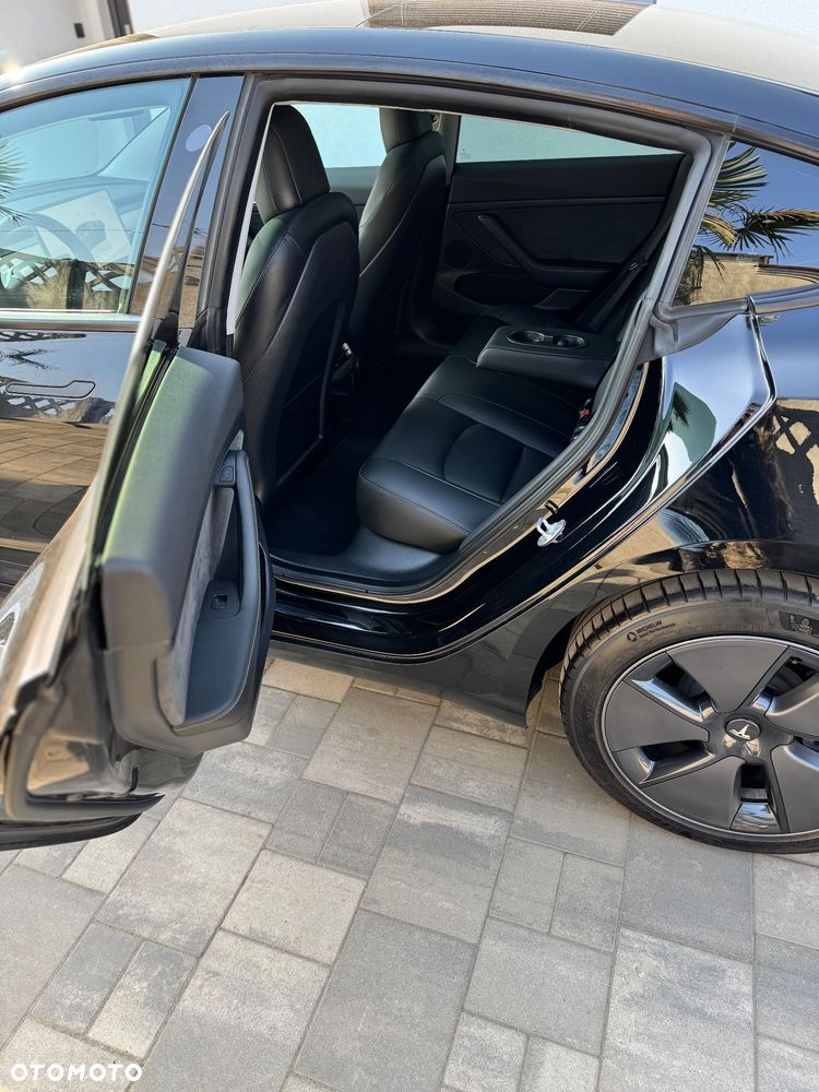 Tesla Model 3 - 18