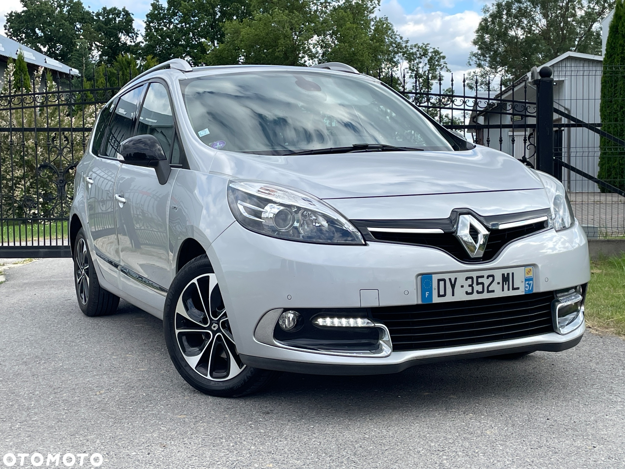 Renault Grand Scenic ENERGY TCe 130 S&S Bose Edition - 2