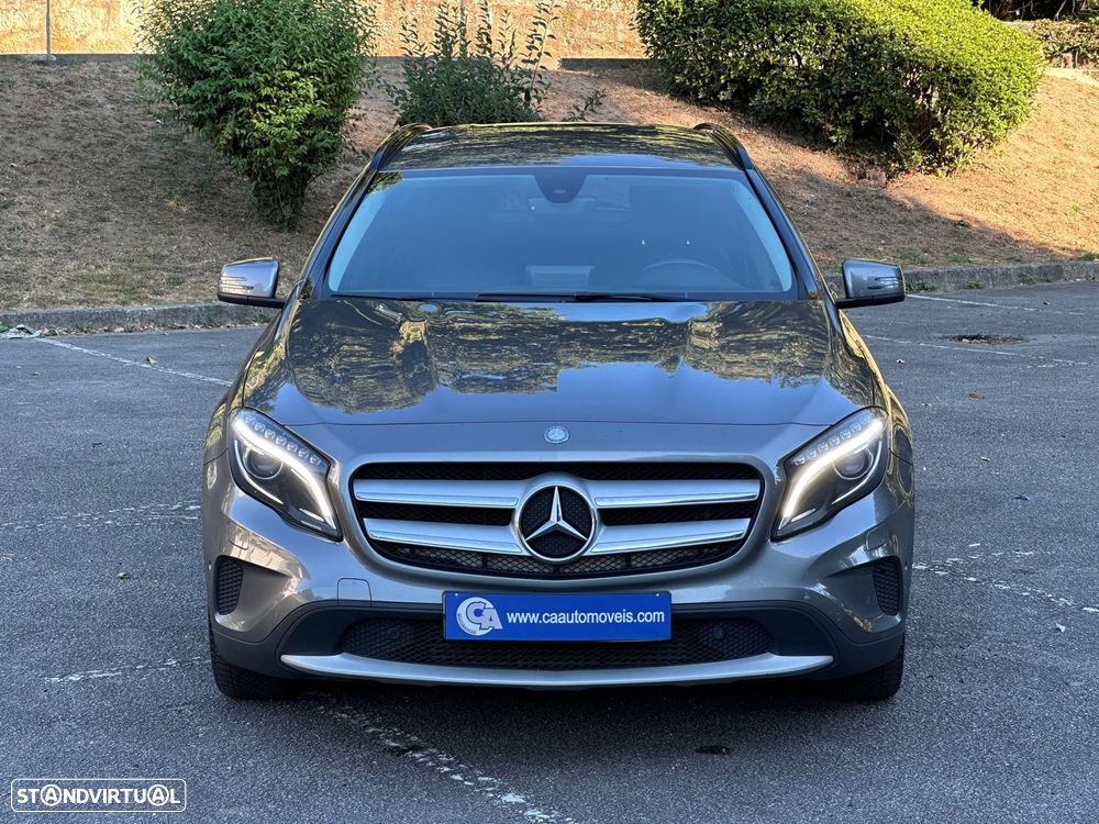 Mercedes-Benz GLA 180 d 7G-DCT Urban - 4