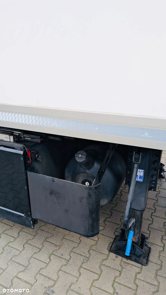 Setra/Kaessbohrer KÄSSBOHRER K.SRI – NACZEPA CHŁODNIA - 9