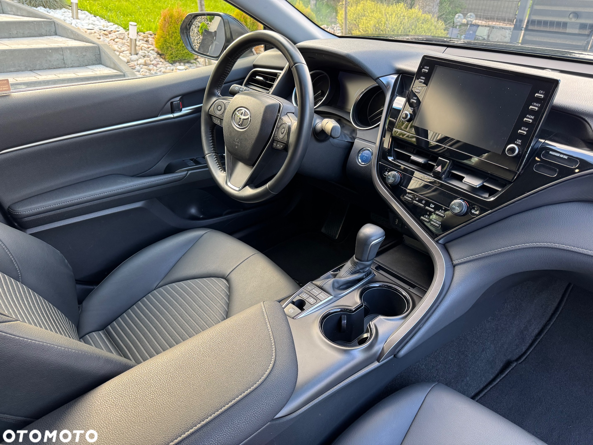 Toyota Camry 2.5 Hybrid Prestige CVT - 26