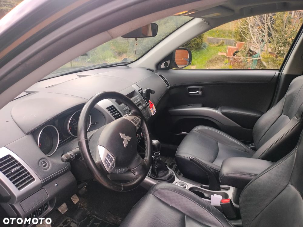 Mitsubishi Outlander 2.2 DID Instyle EU5 - 7