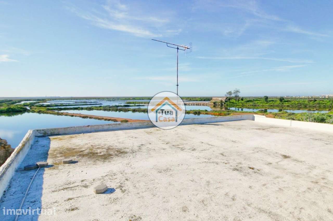 Terreno com 5 Artigos Urbanos com uma Área Total de 123.920 m2 - Grande imagem: 2/22