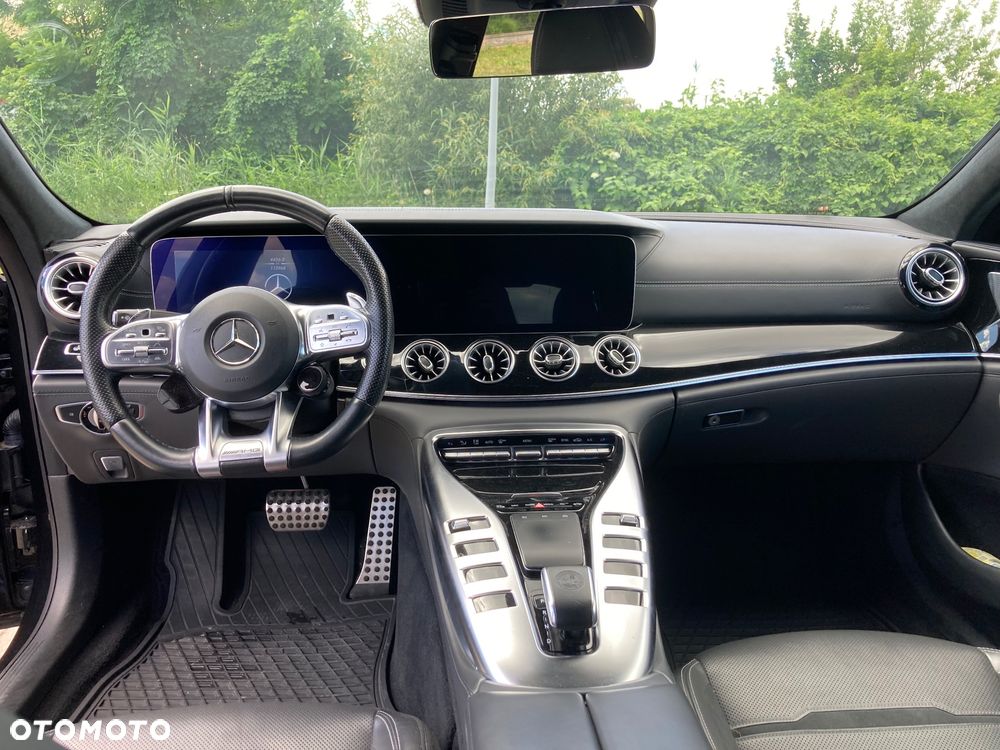 Mercedes-Benz AMG GT 43 4-Matic+ - 12