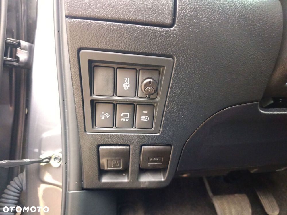 Toyota Hilux 2.8 D-4D mHEV Double Cab Executive 4x4 - 21