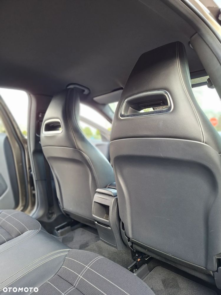 Mercedes-Benz Klasa A 180 - 19