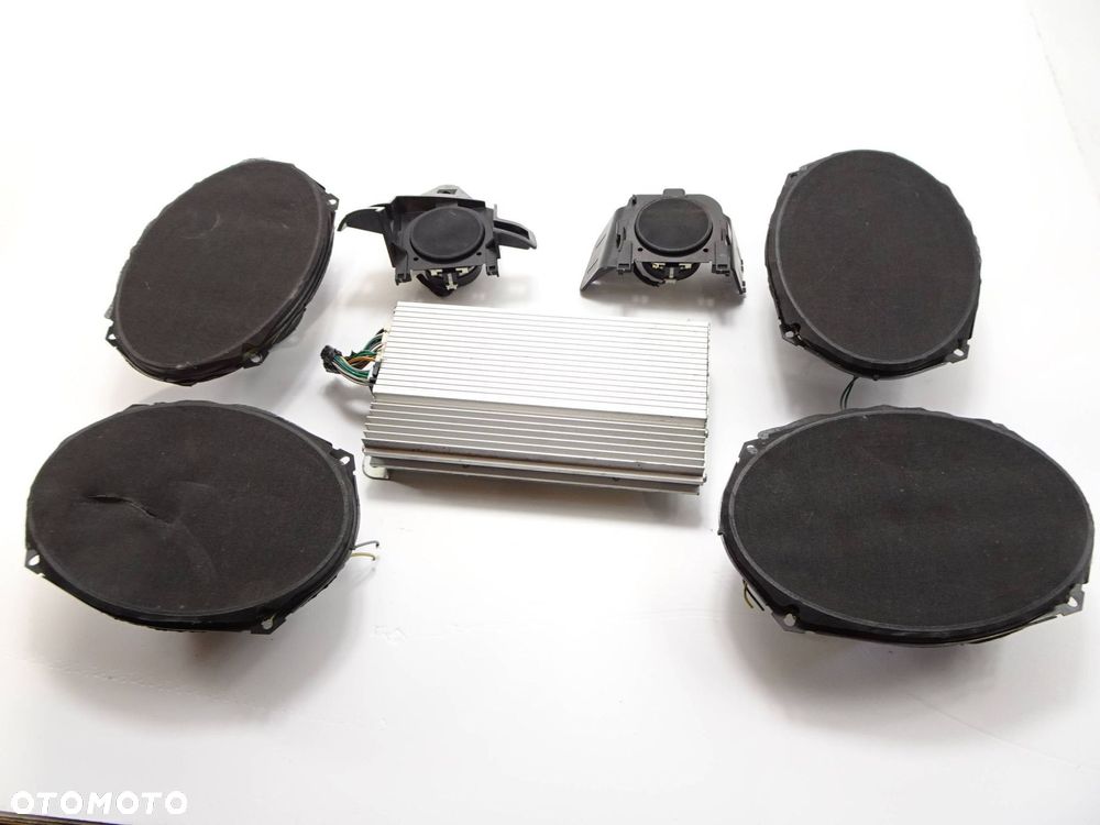 wzmacniacz audio chrysler grand voyager v - 1