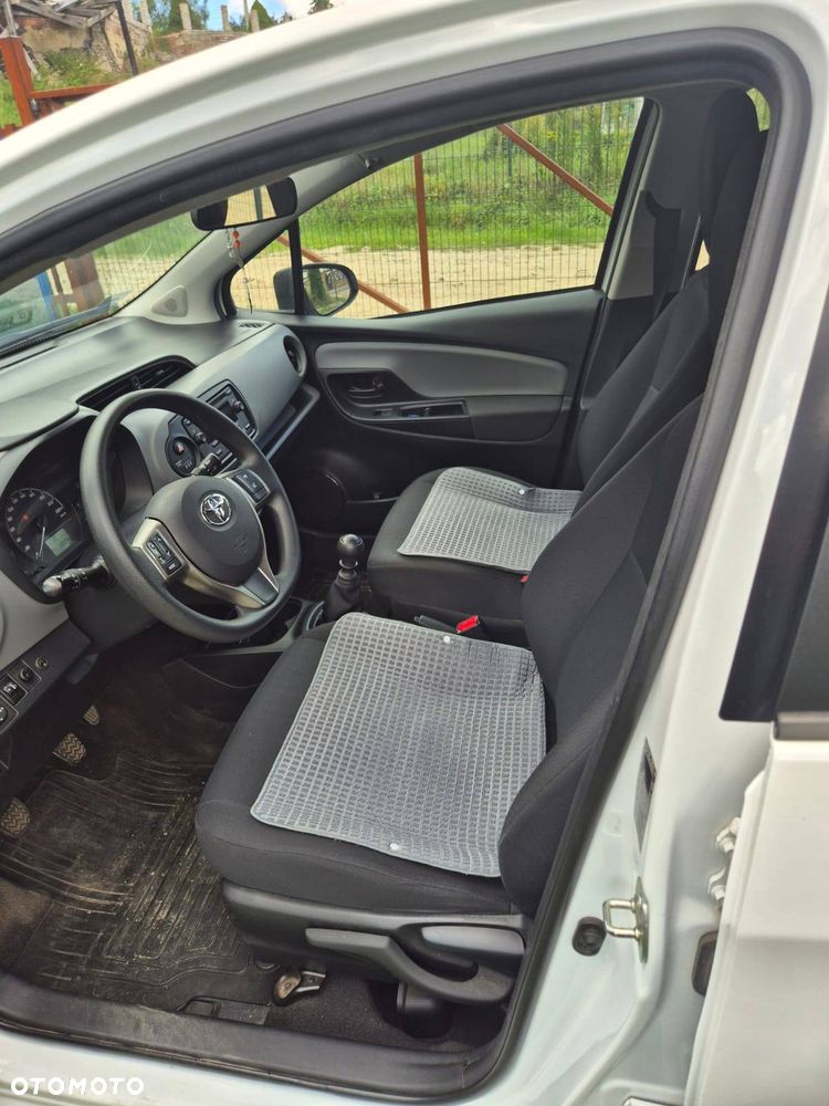 Toyota Yaris 1.5 Active - 13