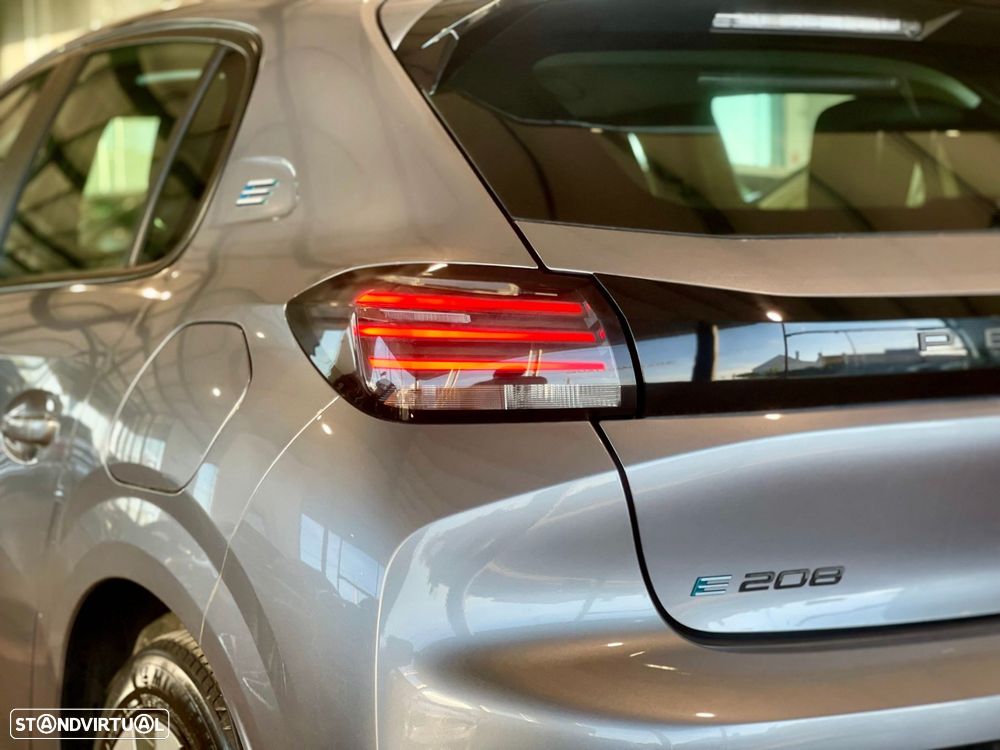 Peugeot e-208 50 kWh Active Pack - 7