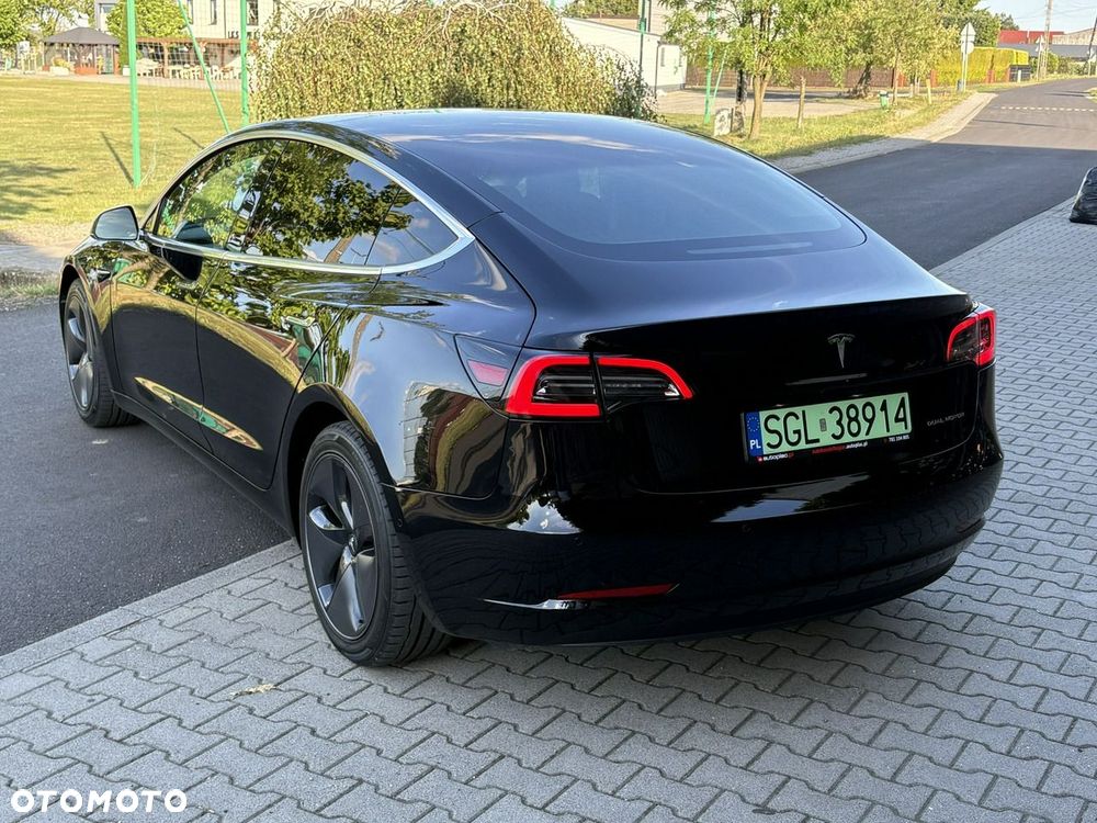 Tesla Model 3 - 6