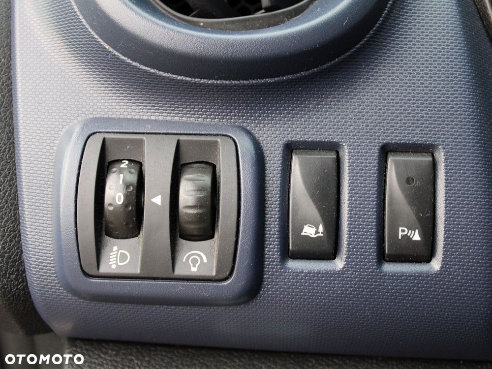 Opel Vivaro L2H1 2,9t Edition Premium - 28