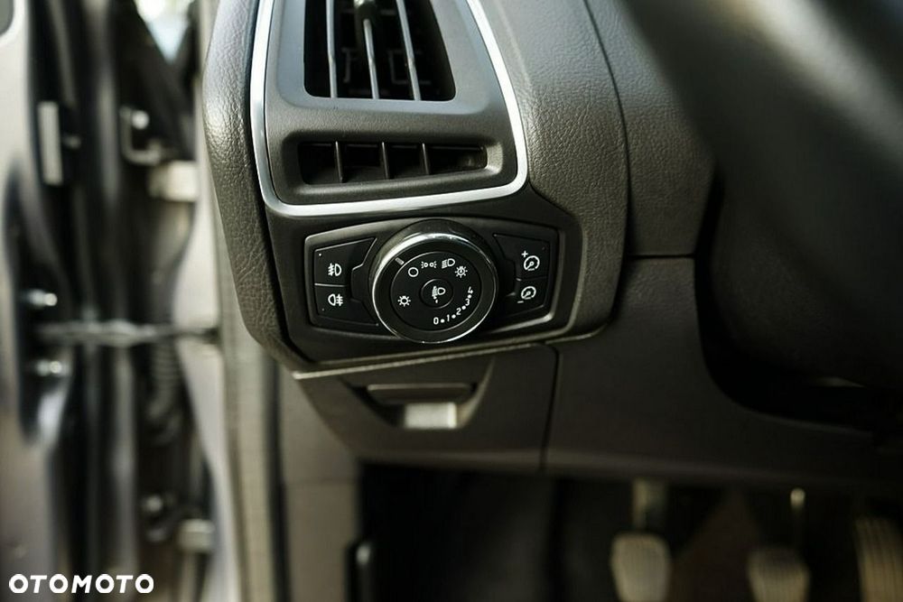 Ford Focus - 17