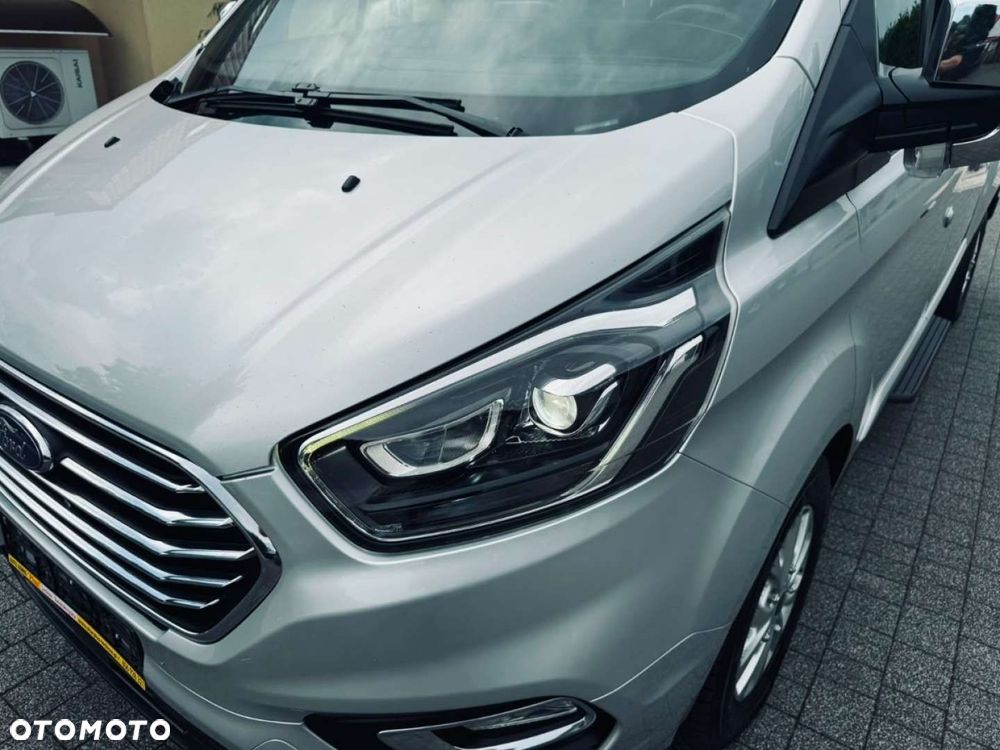 Ford Tourneo Custom - 14