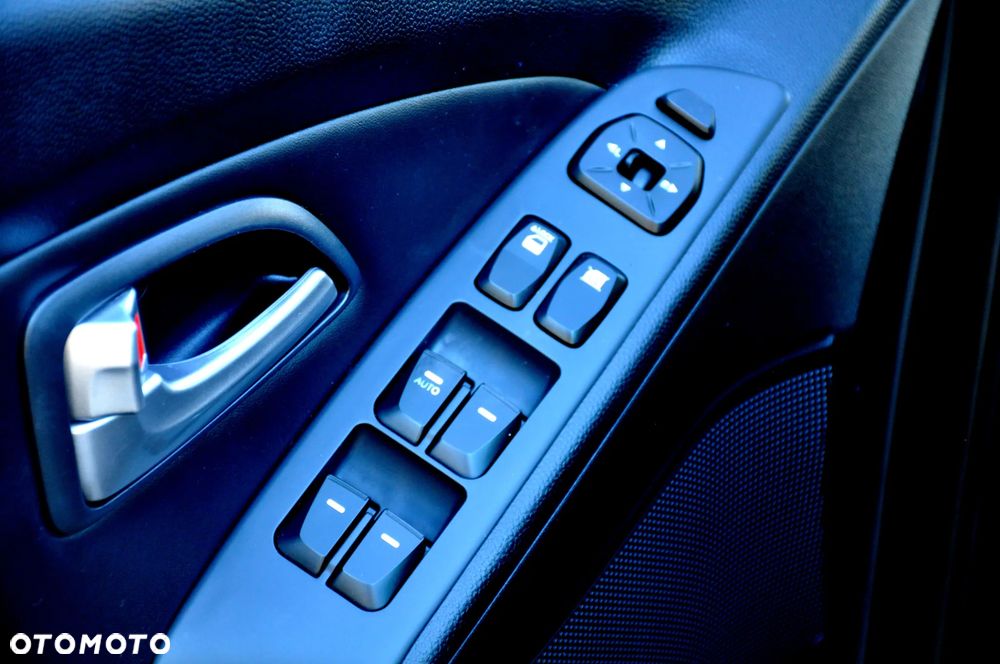 Hyundai ix35 - 24