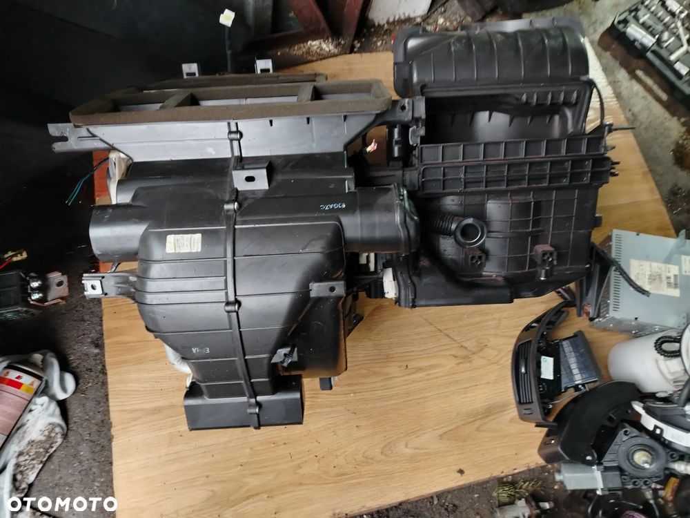 KOMPLETNA NAGRZEWNICA Z KLIMATYZACJĄ EUROPA  HYUNDAI I30 I 1 07-12 1.4 BENZYNA - 3