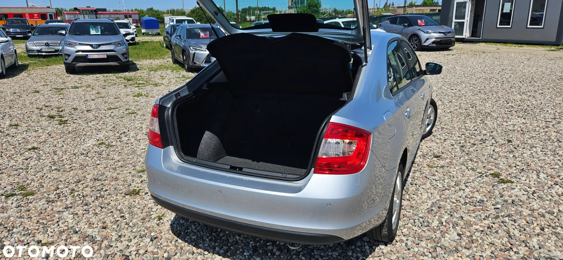 Skoda RAPID - 14