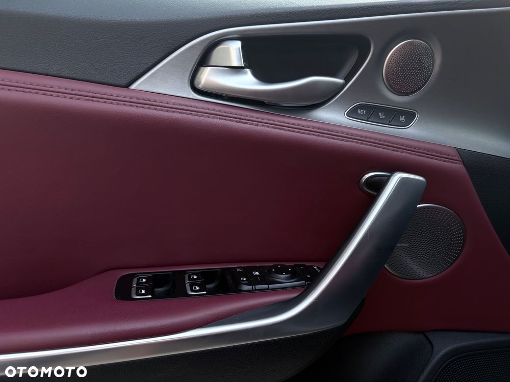 Kia Stinger 2.0 T-GDI GT Line - 26