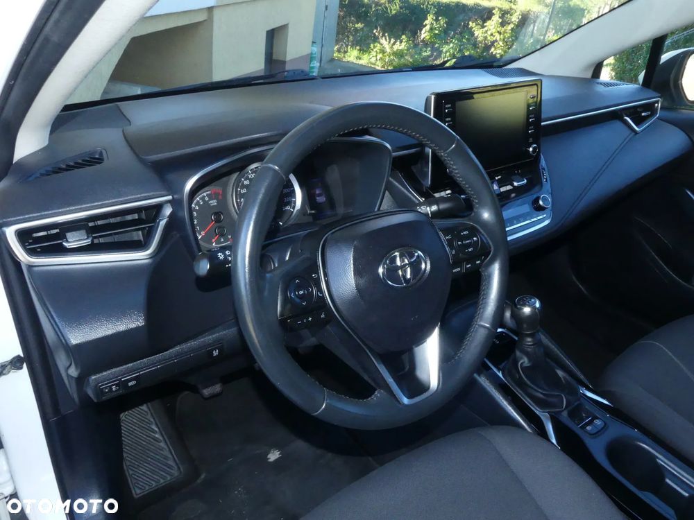 Toyota Corolla - 19