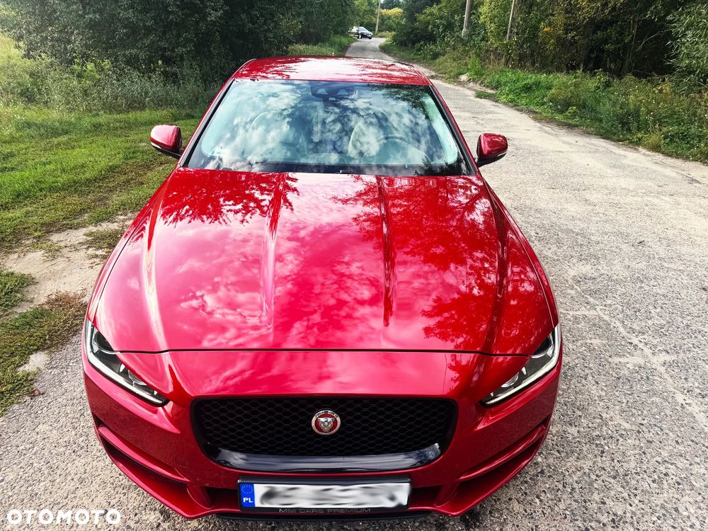 Jaguar XE 2.0 D Prestige - 7