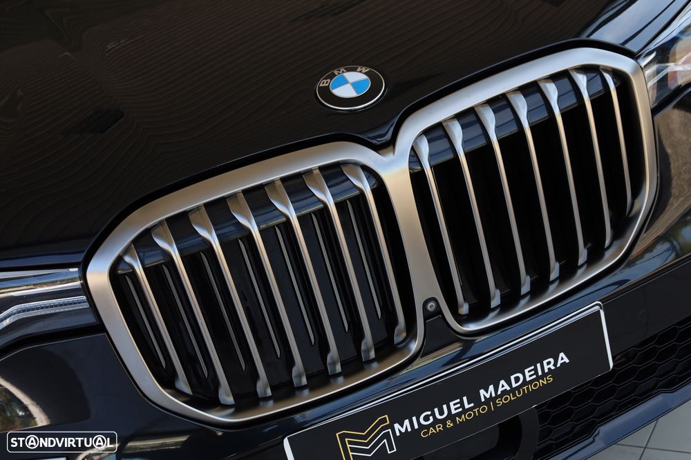 BMW X7 M50d - 9