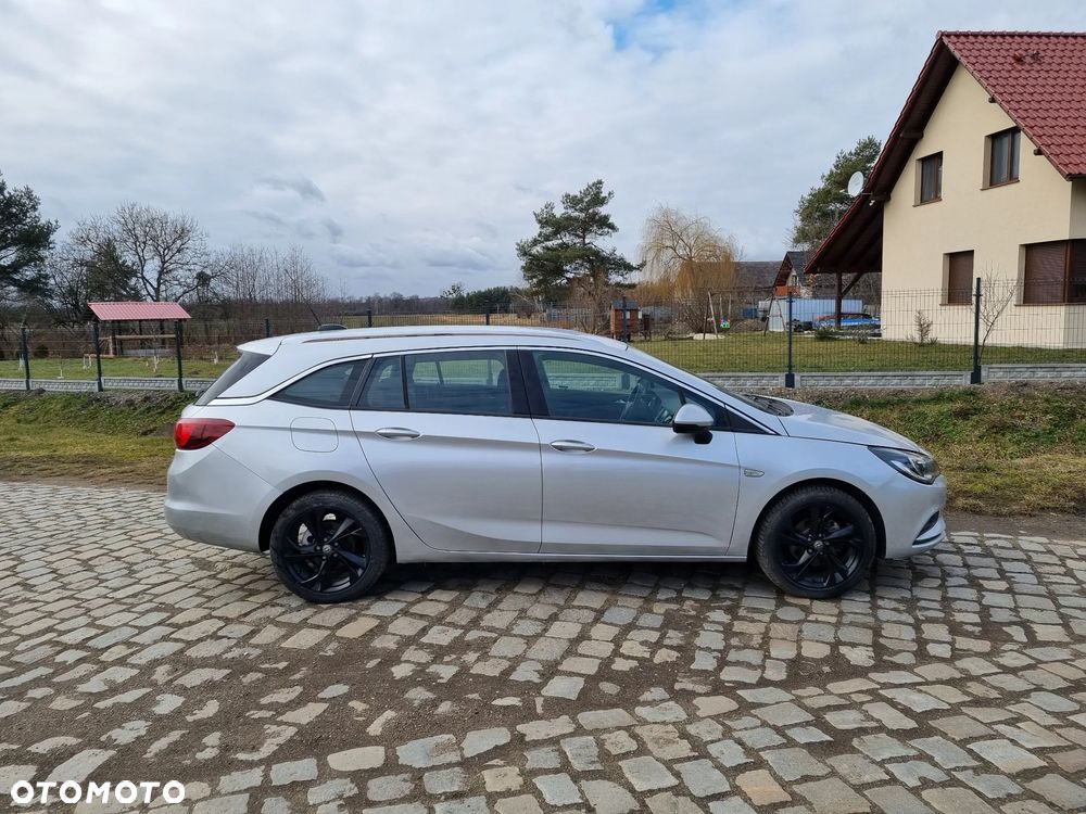 Opel Astra 1.6 CDTI Sports Tourer Active - 12