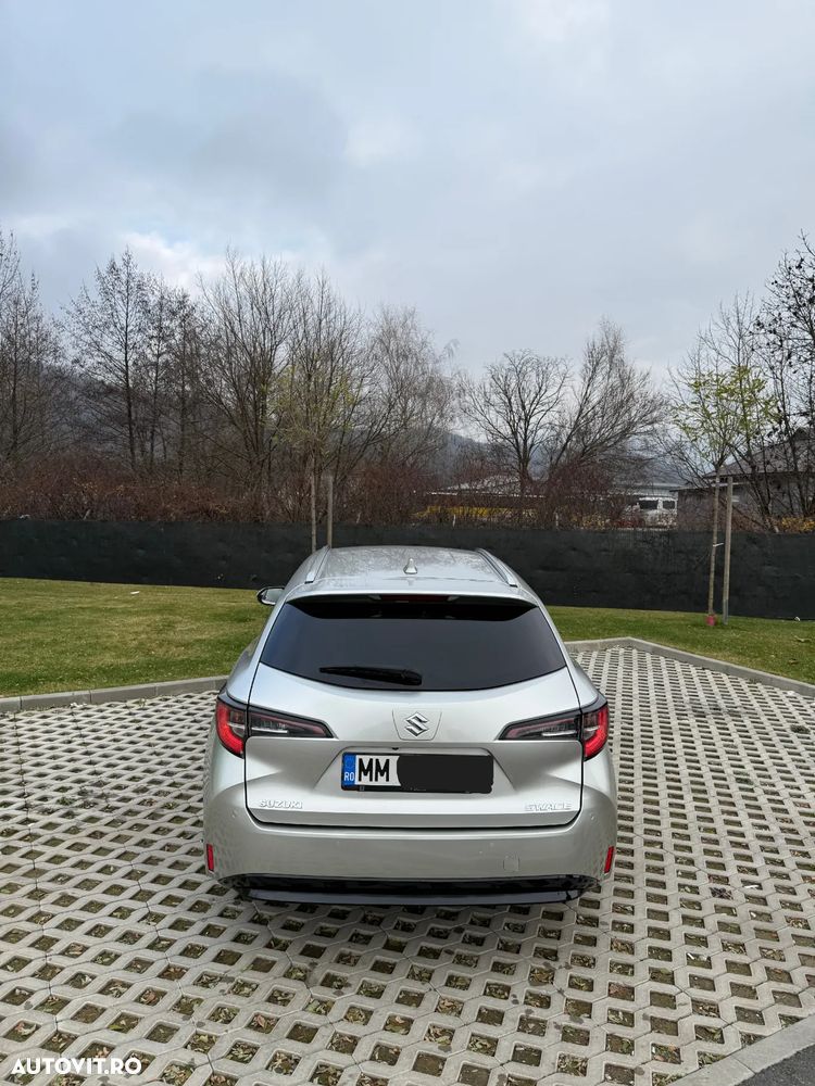 Suzuki Swace 1.8 E-CVT HEV Spirit - 6