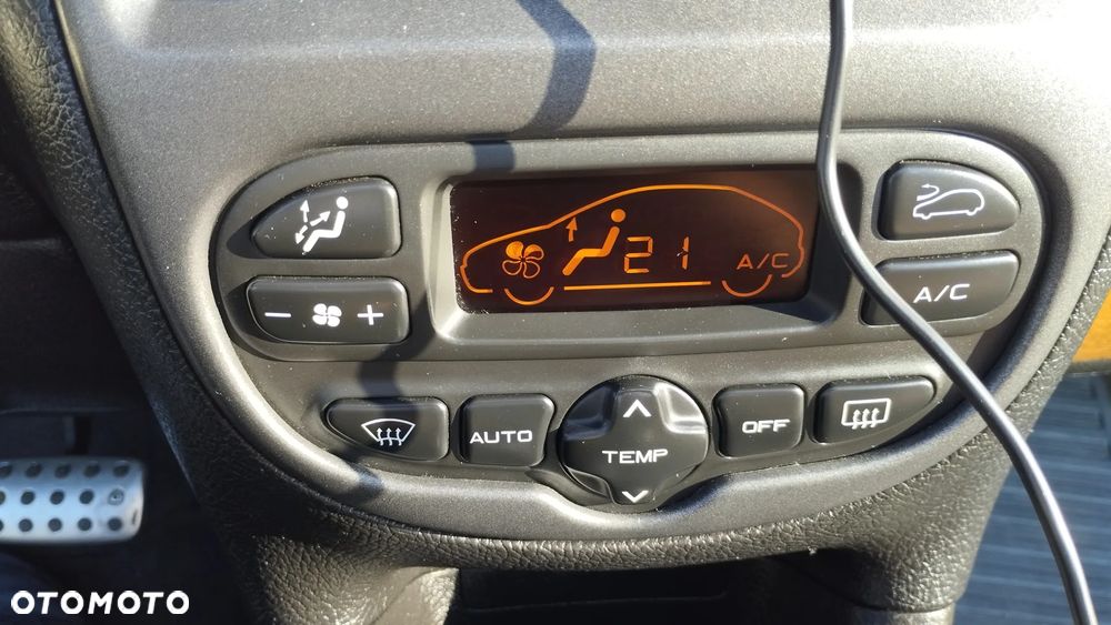 Peugeot 206 CC 1.6 - 20