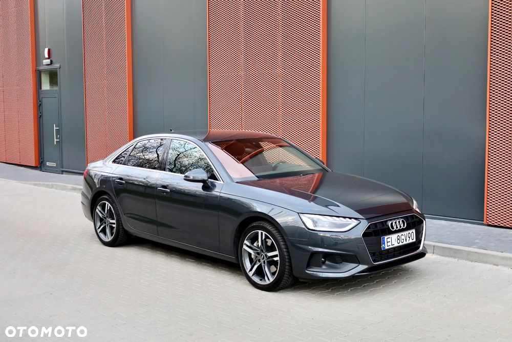 Audi A4 Limousine 40 TFSI S tronic - 16