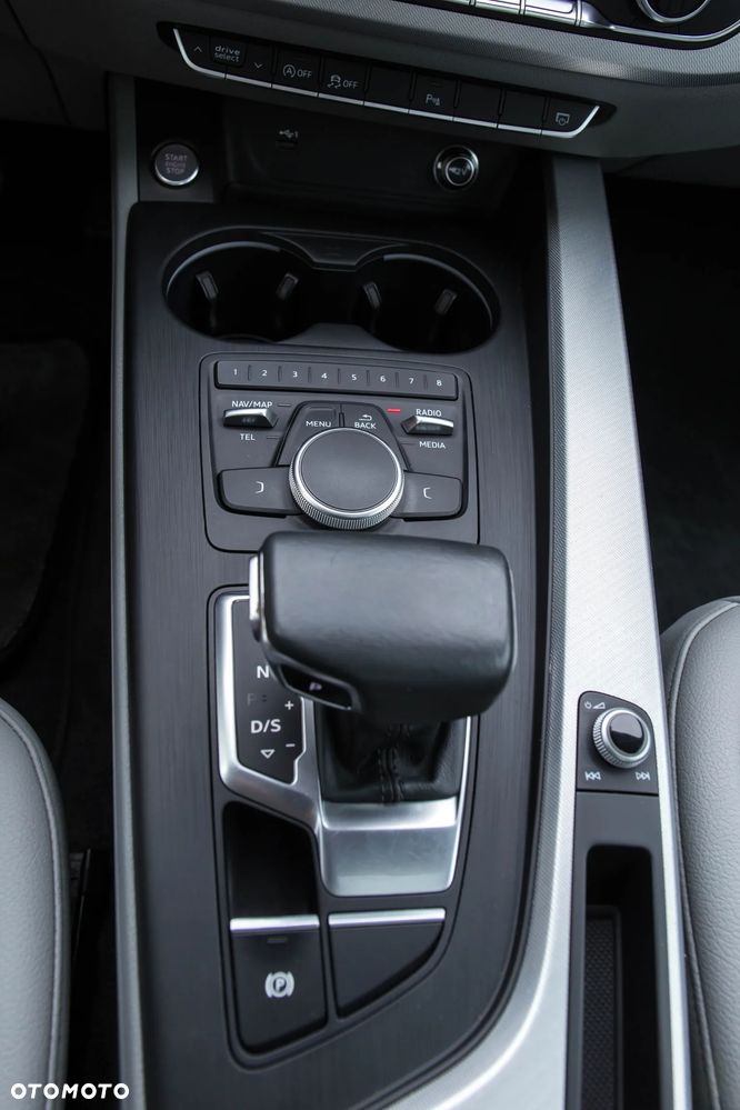 Audi A4 Limousine 2.0 TFSI ultra S tronic - 40