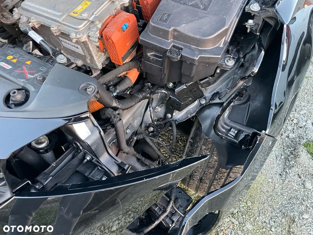 Renault Clio 1.6 E-TECH Techno - 18