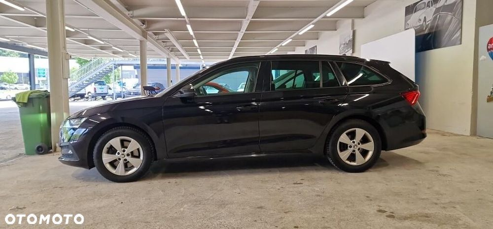 Skoda Octavia 2.0 TDI DSG 4x4 Ambition - 3