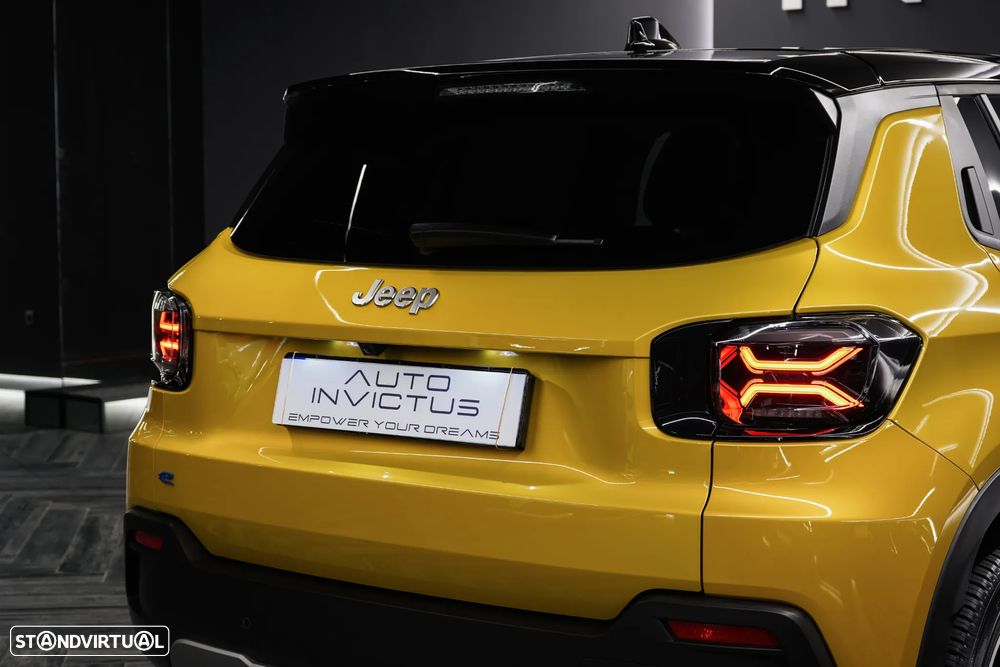 Jeep Avenger 54 kWh Summit - 11