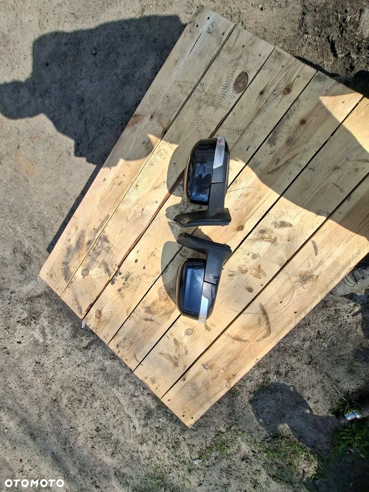 ford focus mk3 lift kolor ff- LUSTERKO lewe 6 pin lub  PRAWE 8PIN - 1