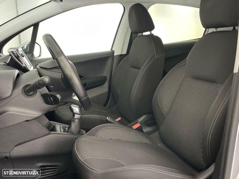 Peugeot 208 1.2 PureTech Active - 17