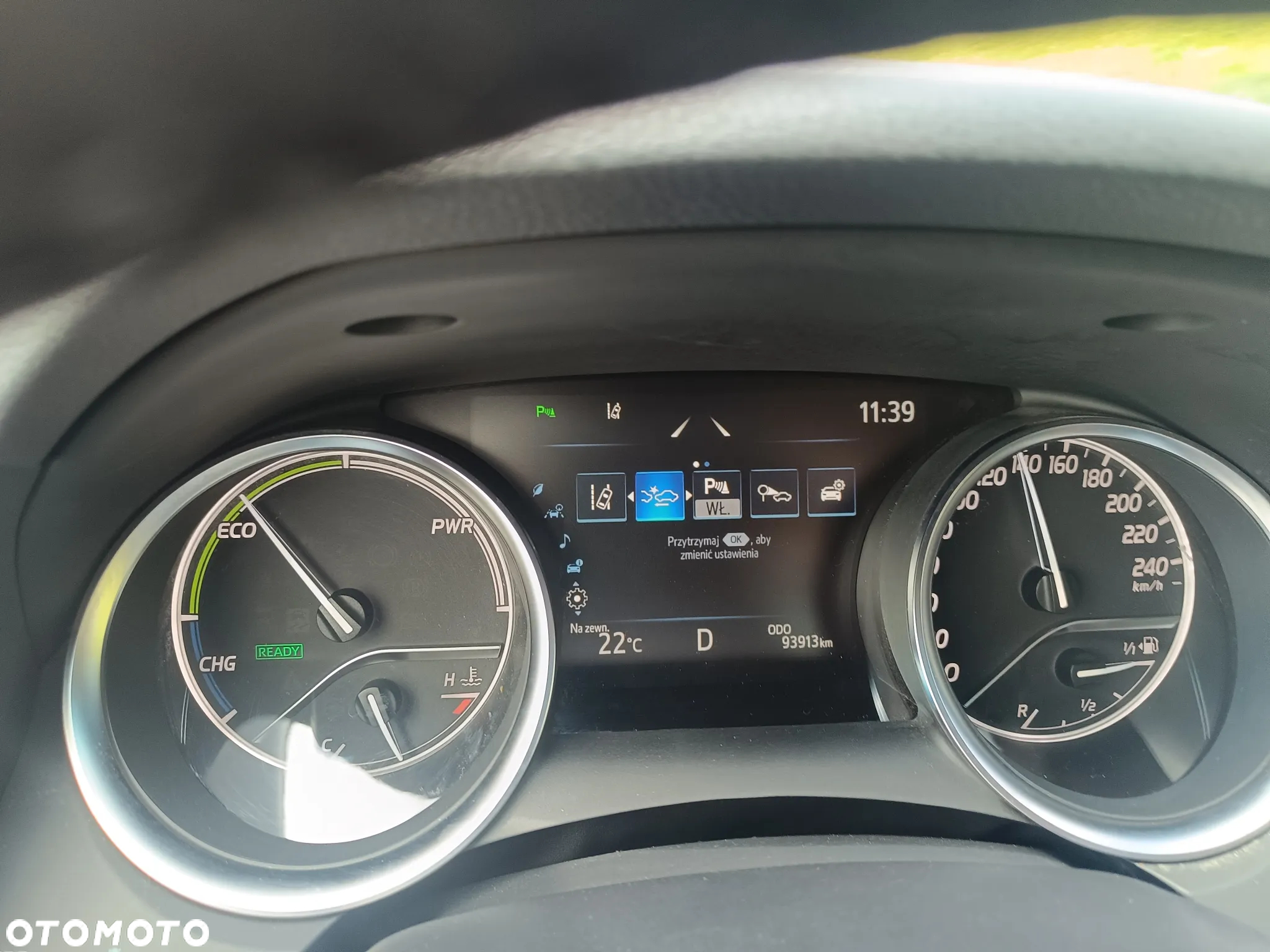 Toyota Camry 2.5 Hybrid Comfort CVT - 21