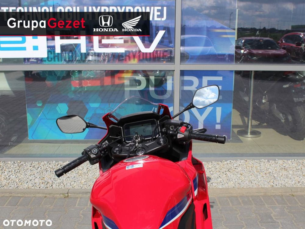 Honda CBR - 13