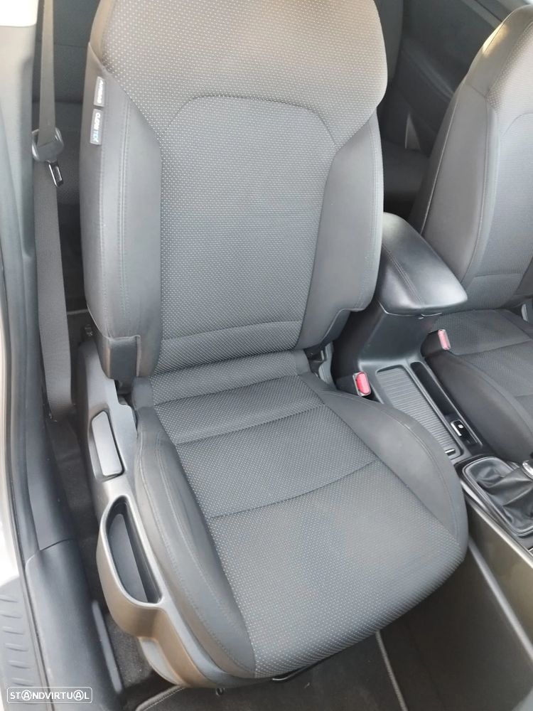 Kia Carens 1.7 CRDi ISG TX - 8