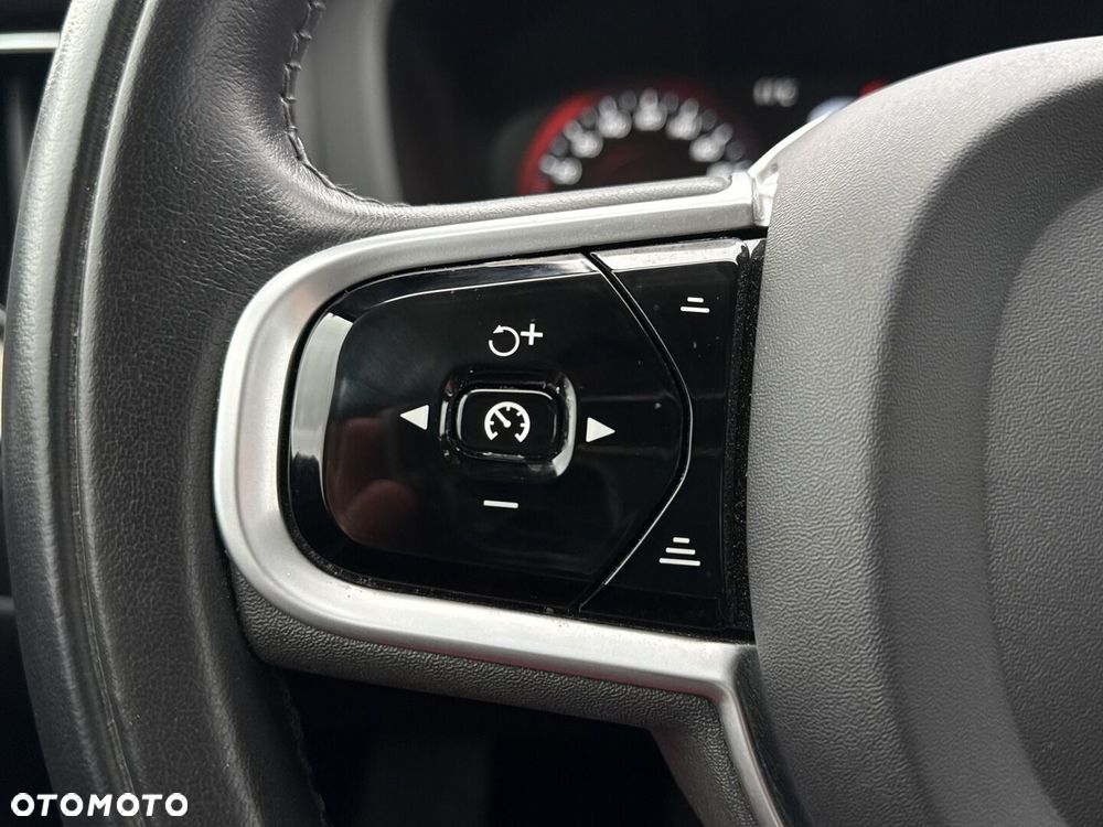 Volvo Inny - 18