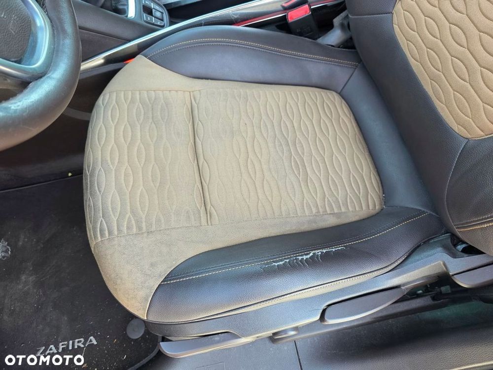 OPEL ZAFIRA C SIEDZISKO FOTELA SKÓRA BRĄZOWA LEWY PRZÓD - 1