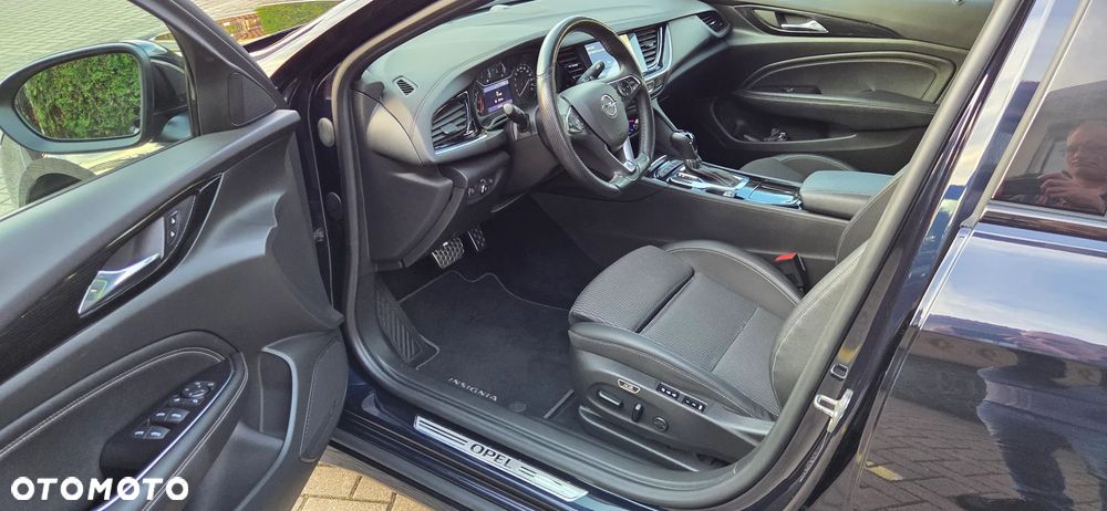 Opel Insignia - 12