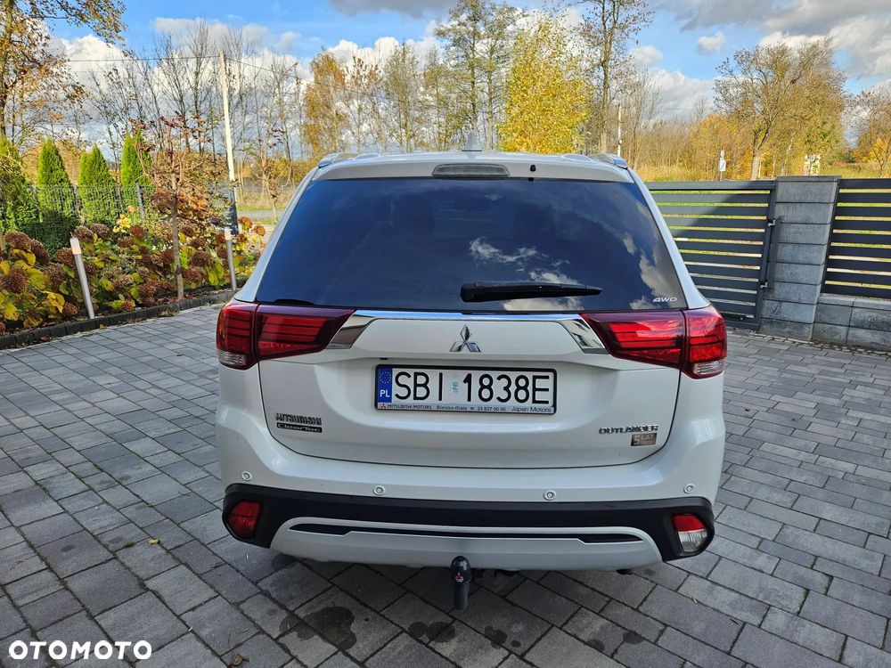 Mitsubishi Outlander 2.0 Instyle SDA 4WD CVT - 8