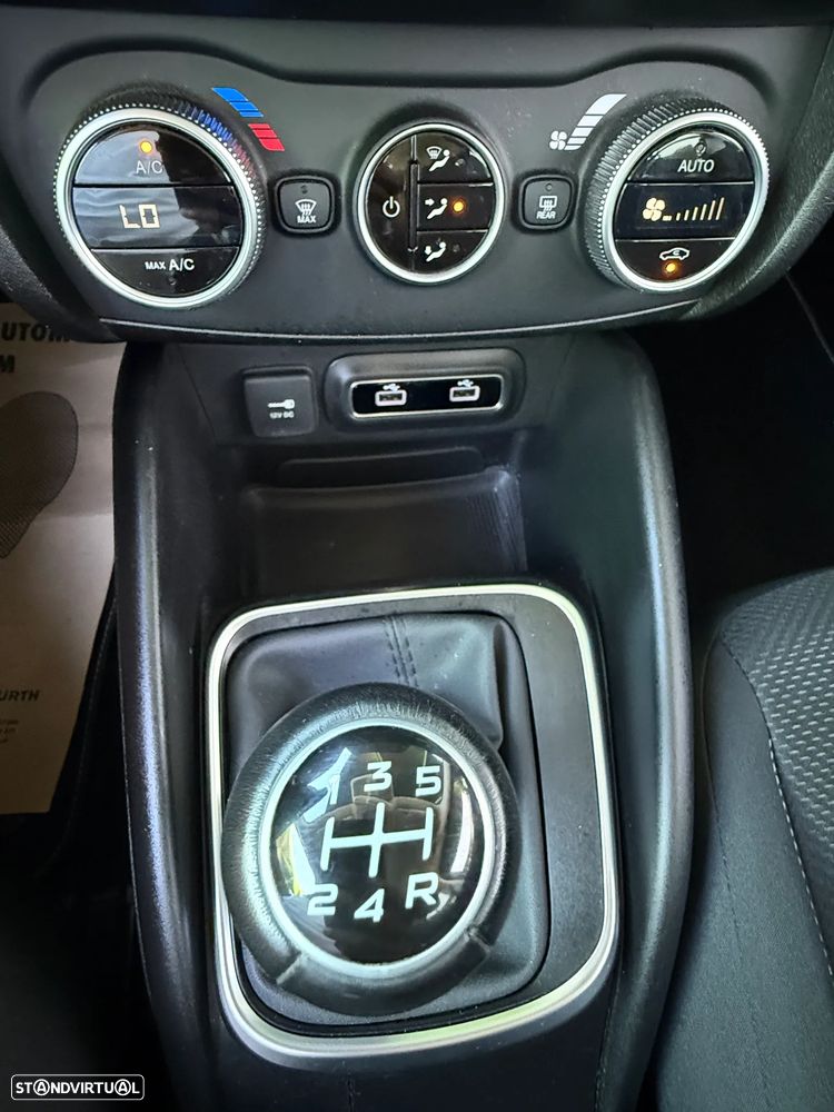 Fiat Tipo Station Wagon 1.3 M-Jet Lounge Tech - 35