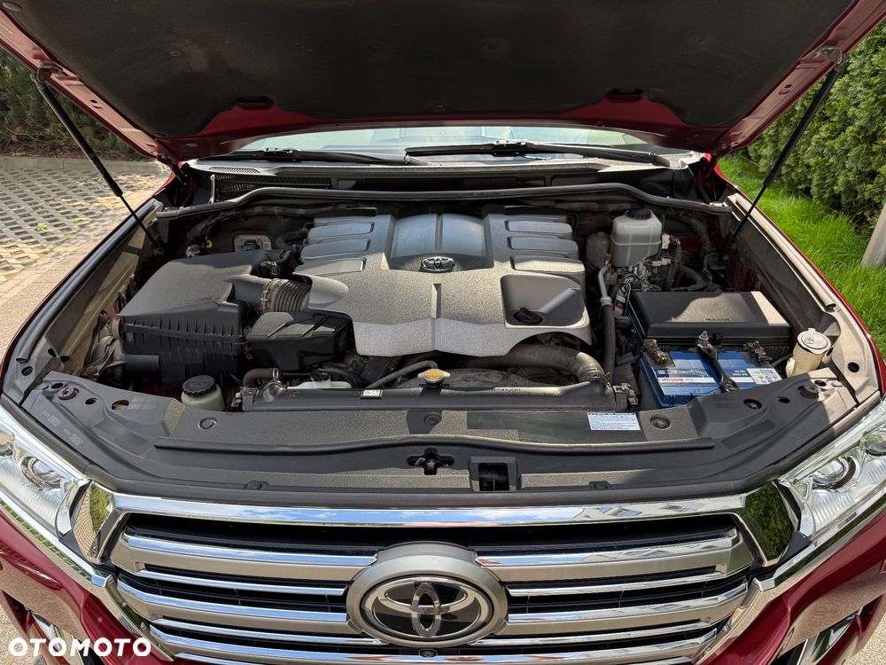 Toyota Land Cruiser LC 4.6 Limited 7os - 26