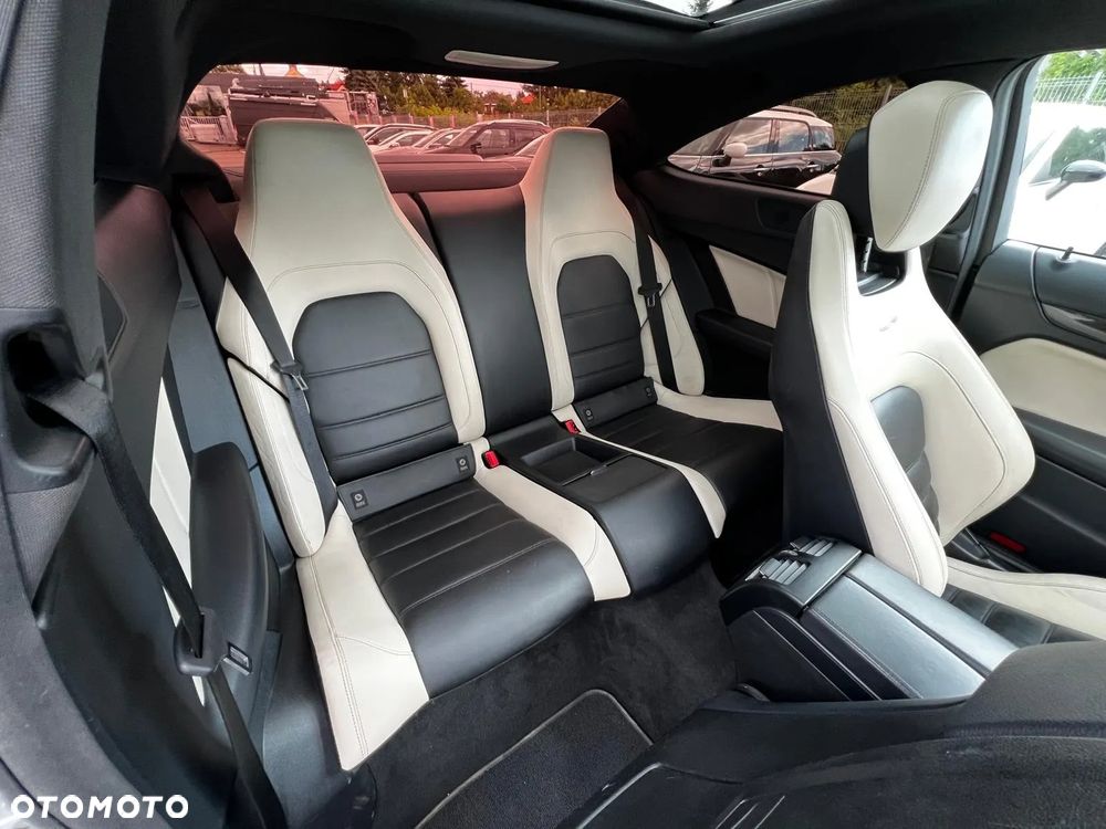 Mercedes-Benz Klasa C 63 AMG AMG SPEEDSHIFT MCT AMG Performance Package - 18