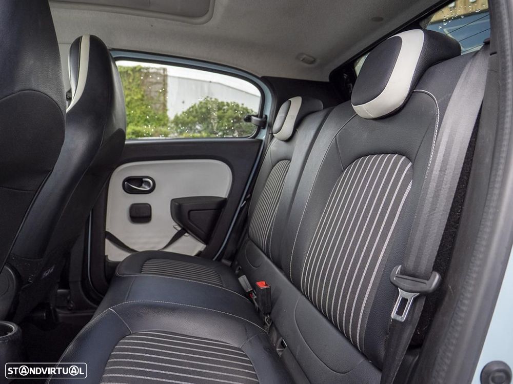 Renault Twingo Z.E. 22 Intens - 26