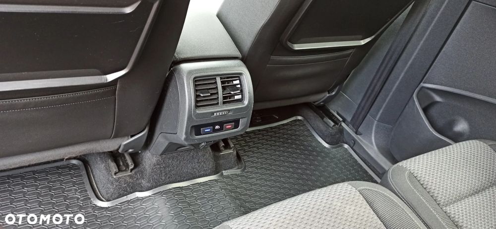 Volkswagen Touran 2.0 TDI BMT Comfortline DSG - 7