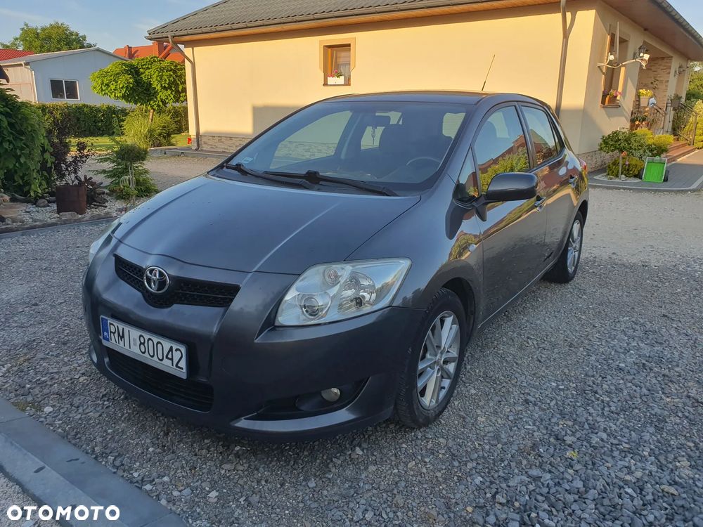 Toyota Auris - 16